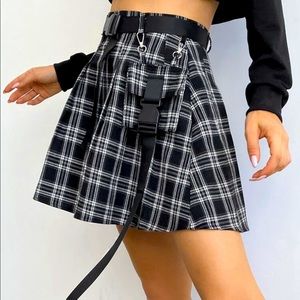 Plaid Flap pocket Self Tie Skirt